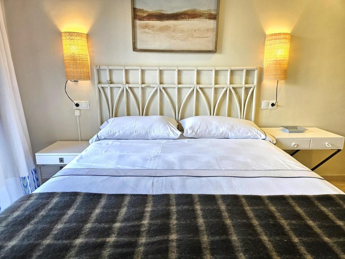 Villa Luxurious With A Private Pool Marbella